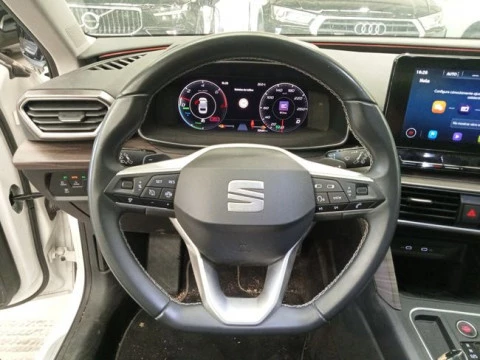 Seat Nuevo León SP 1.4 e-Hybrid DSG S&S Xcellence Go L