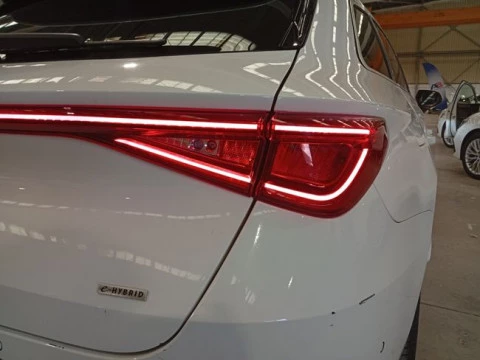 Seat Leon SP 1.4 e-Hybrid DSG S&S Xcellence Go L