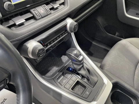 Toyota Rav4 2.5l 220H Advance