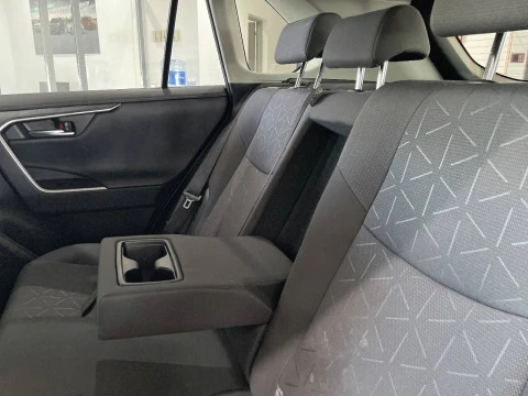 Toyota Rav4 2.5l 220H Advance