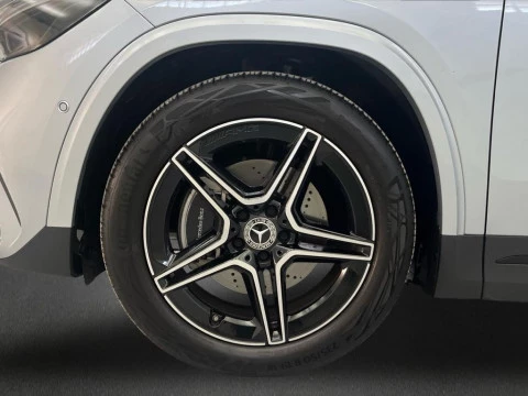 Mercedes-Benz GLA 200 d