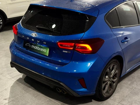 Ford Focus 1.0 ECOBOOTS  HYBRID STLINE