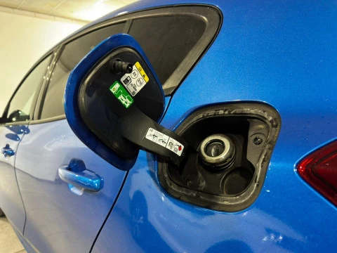 Ford Focus 1.0 ECOBOOTS  HYBRID STLINE