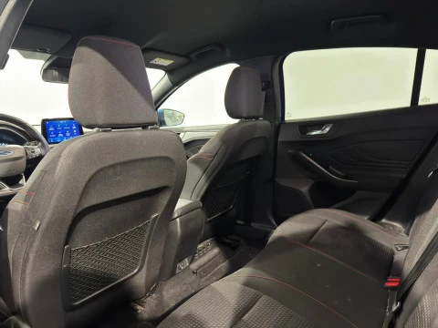 Ford Focus 1.0 ECOBOOTS  HYBRID STLINE