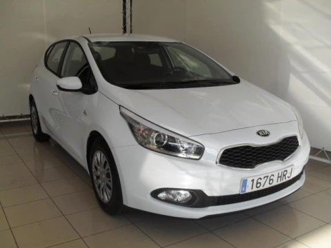 Kia Ceed 1.4 CRDI WGT CONCEPT 5P