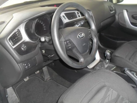 Kia Ceed 1.4 CRDI WGT CONCEPT 5P