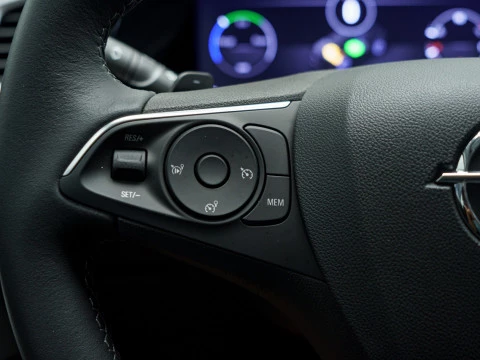 Opel Grandland 1.2T XHT Hybrid eDCT6 S/S GS