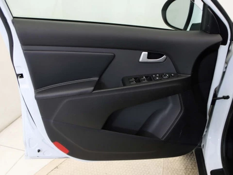 Kia SPORTAGE 1.6 GDI DRIVE 2WD 5P GLP