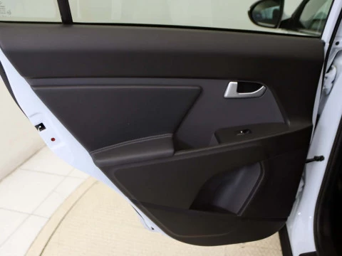 Kia SPORTAGE 1.6 GDI DRIVE 2WD 5P GLP