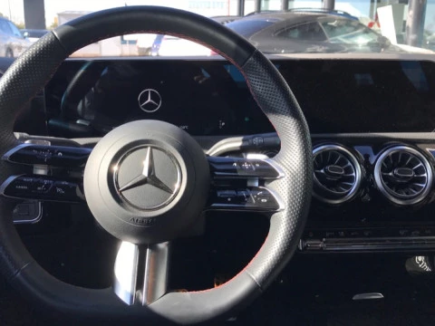 Mercedes-Benz Clase A  180 Compacto