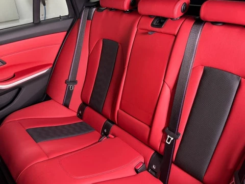 BMW M4 M3 Competition Touring xDrive 375 kW (510 CV)