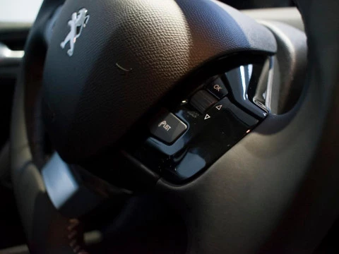 Peugeot 308 1.2 PURETECH 110CV STYLE 5P