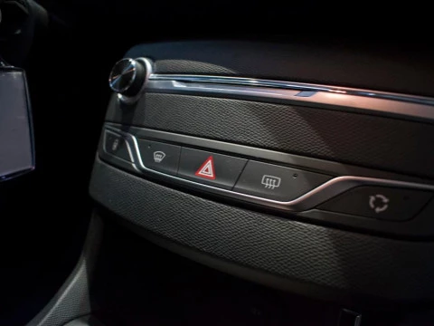 Peugeot 308 1.2 PURETECH 110CV STYLE 5P