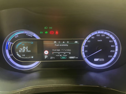 Kia Niro 1.6 GDi HEV 104kW (141CV) Drive