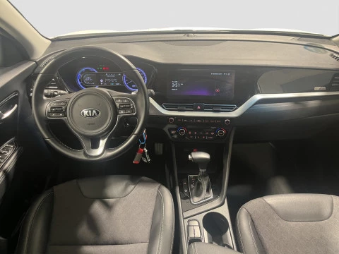 Kia Niro 1.6 GDi HEV 104kW (141CV) Drive