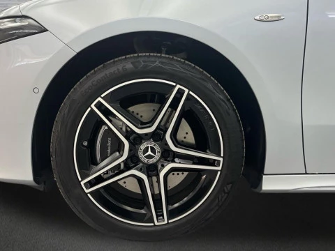 Mercedes-Benz Clase A 250 e con tecnología híbrida EQ