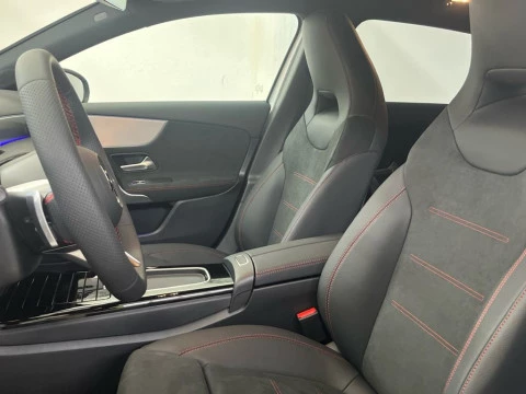 Mercedes-Benz Clase A 250 e con tecnología híbrida EQ