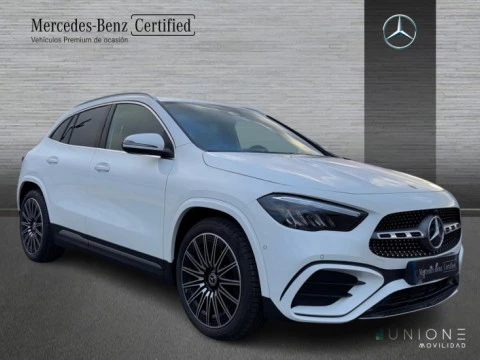 Mercedes-Benz GLA  200 d
