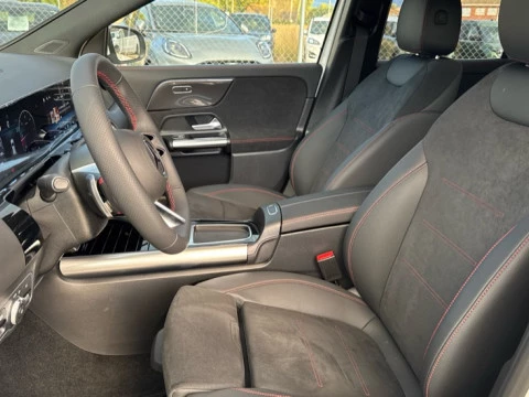 Mercedes-Benz GLA  200 d