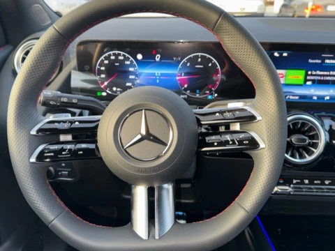 Mercedes-Benz GLA  200 d