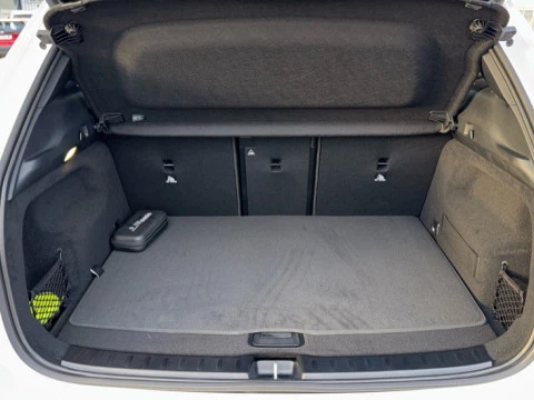 Mercedes-Benz GLA  200 d