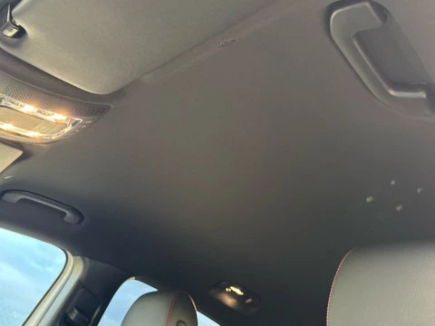 Mercedes-Benz GLA  200 d