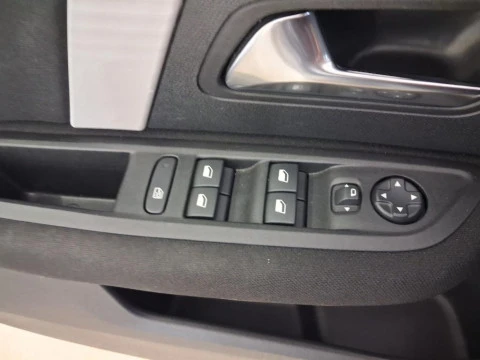 Citroën C4 1.2 PURETECH 130 YOU 5P