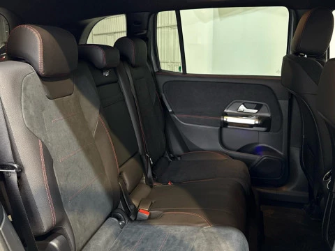Mercedes-Benz GLB  220 d 4MATIC
