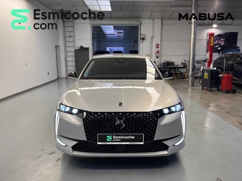DS 4 Hybrid Étoile Alcantara@