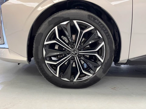 DS 4 Hybrid Étoile Alcantara@