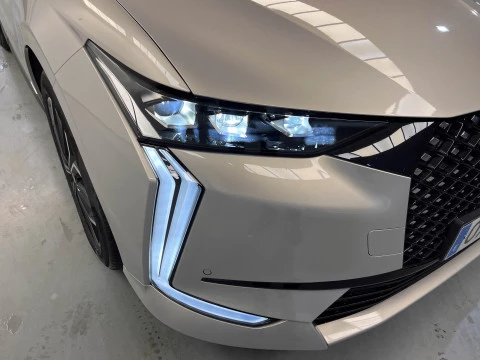 DS 4 Hybrid Étoile Alcantara@