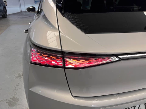 DS 4 Hybrid Étoile Alcantara@