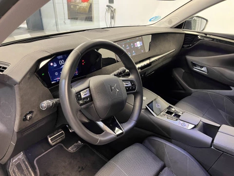 DS 4 Hybrid Étoile Alcantara@