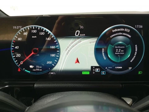 Mercedes-Benz EQA 350 4Matic 215 kW (292 CV)