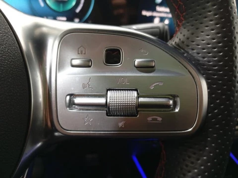 Mercedes-Benz EQA 350 4Matic 215 kW (292 CV)