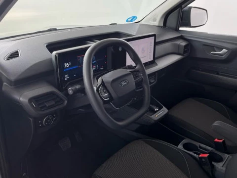 Ford Tourneo Courier BEV 43,5kWh 100kW (136CV) Trend Auto