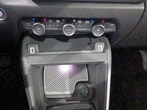 Citroën C4 Hybrid 145 Business Edition e-DCS6 107 kW (145 CV)