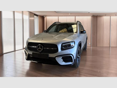 Mercedes-Benz GLB  200 d
