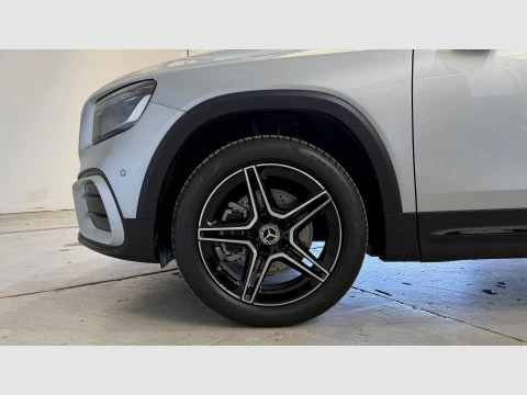 Mercedes-Benz GLB  200 d