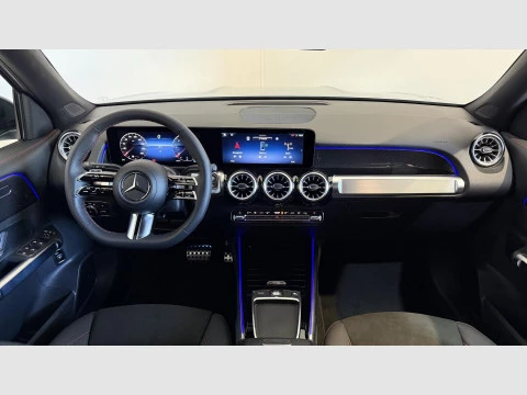 Mercedes-Benz GLB  200 d