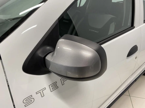 Dacia Sandero   1.0 TCE Stepway Essential 74kW