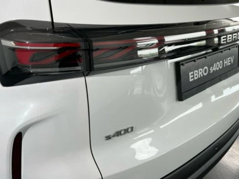EBRO S400 1.5 DHE HEV Excellence CVT