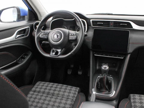 MG ZS 1.5 COMFORT 106 5P