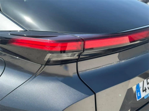 Toyota C-HR - Advance Hybrid 140