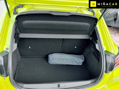 Peugeot 208 Allure Hybrid eDCS6 75 kW (100 CV)