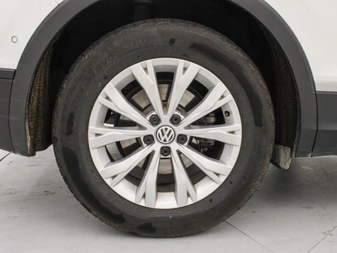 Volkswagen Tiguan 2.0 TDI SCR 110KW ADVANCE BMT 150 5P