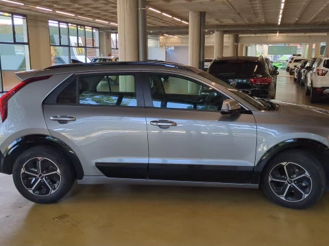 Kia Niro 1.6 GDi HEV 104kW (141CV) Drive
