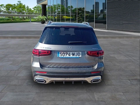 Mercedes-Benz GLB 220 d 4MATIC
