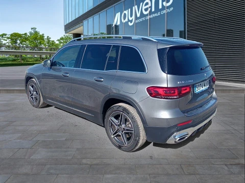 Mercedes-Benz GLB 220 d 4MATIC
