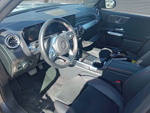 Mercedes-Benz GLB 220 d 4MATIC
